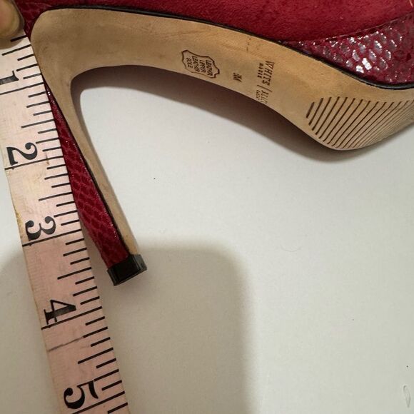 White House Black Market leather (suede) peep toe 3.75 inch heel pumps 8 M - Picture 11 of 12